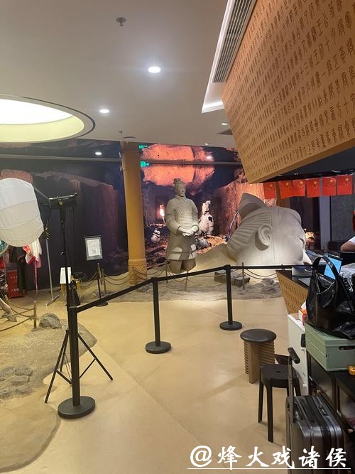 【场面】MR沉浸新体验：让铁佛寺与大足石刻“搬进”上海书城