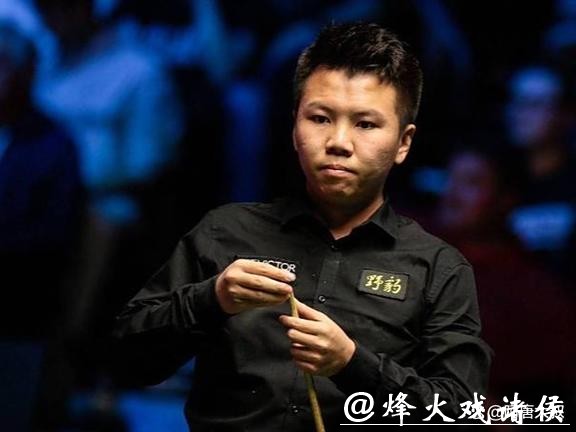 周跃龙4-2逆转霍金斯 晋级斯诺克英格兰公开赛8强 周跃龙4-2逆转霍金斯 晋级斯诺克英格兰公开赛8强